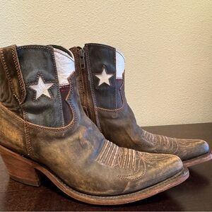 Leather boots 9&1/2 never worn